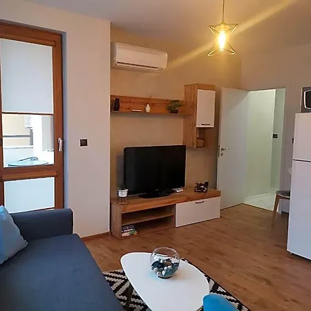 Joy Center Private Parking Apartament *