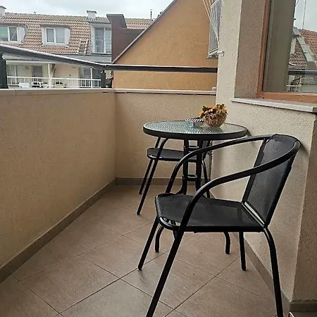 Joy Center Private Parking Apartament *
