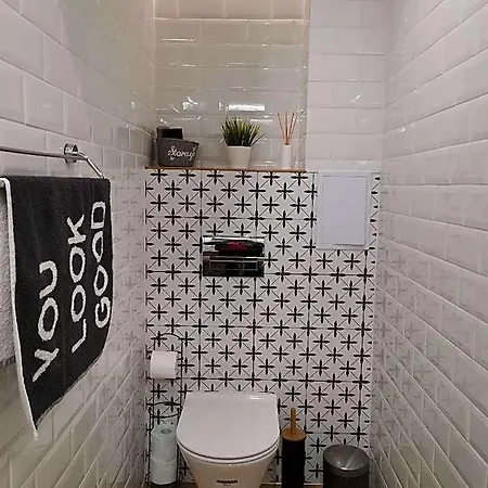 Joy Center Private Parking Apartament *